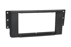 Obrázek z Ramecek autoradia 2ISO Land Rover 