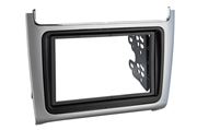 Obrázek Adapter 9" autoradia VW Polo (14-17) - stribrna